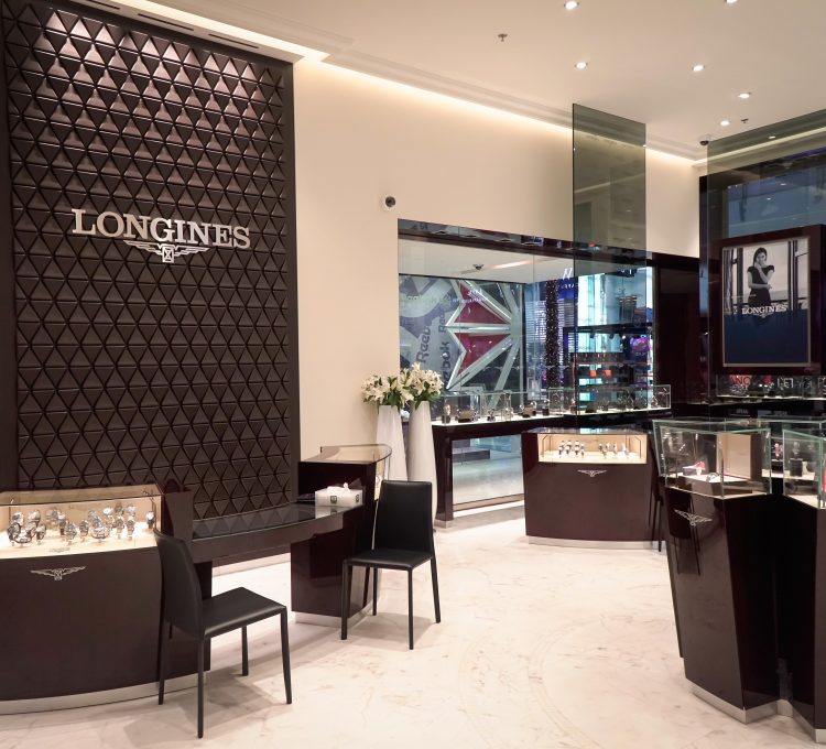 بوتيك دار Longines الجديد في دبي مول. (Longines)